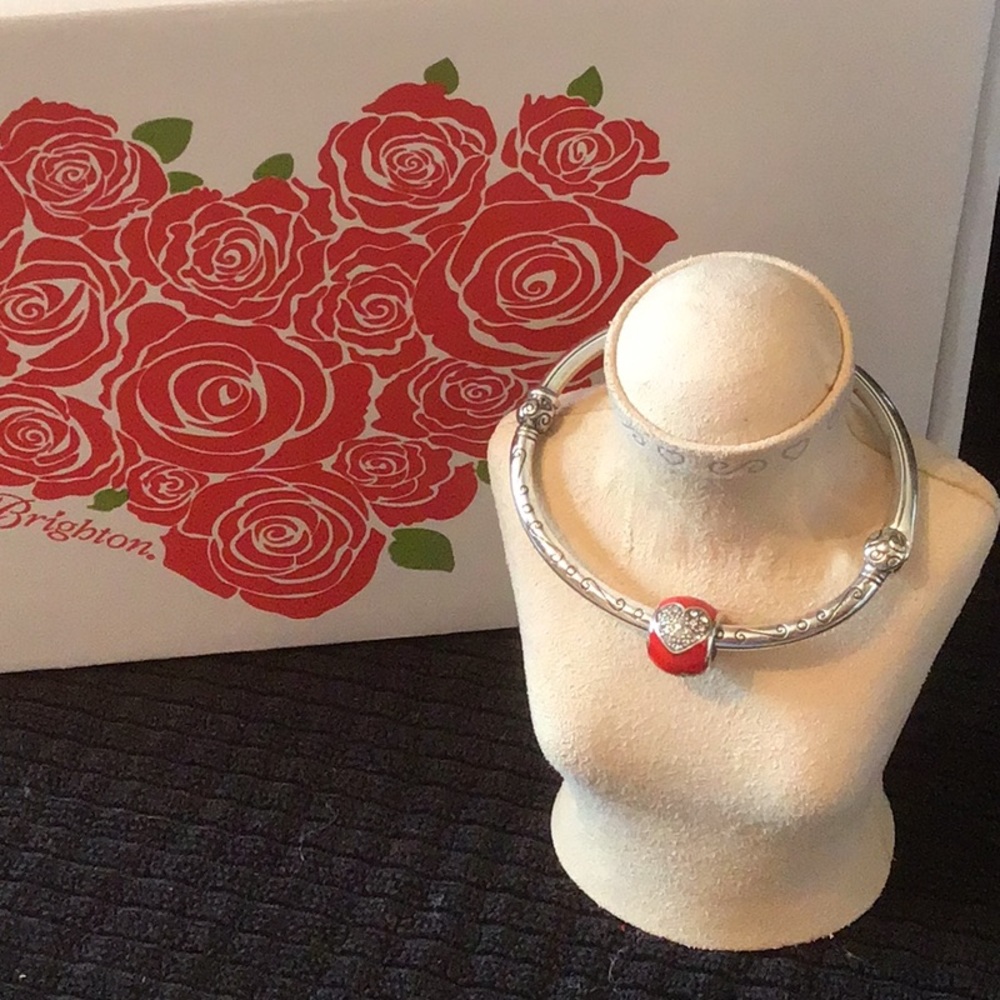 ❤️Brighton Bangle Bracelet w/Blissful Hearts Bead